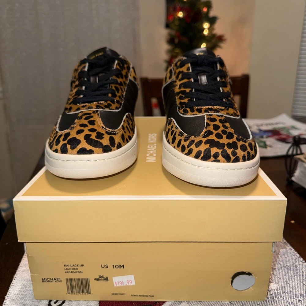 Michael Kors women’s Kai Lace Up Leopard Sneakers size 10 new ! - Picture 7 of 8